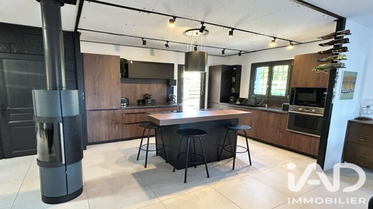Ma-Cabane - Vente Maison Fontvieille, 139 m²