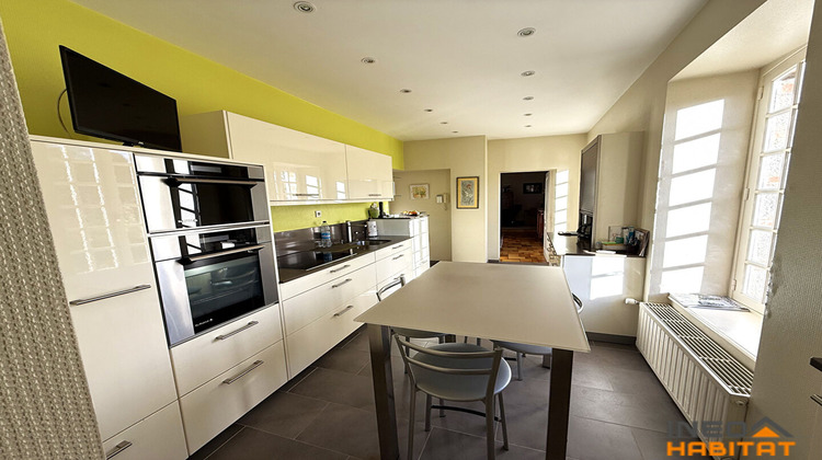 Ma-Cabane - Vente Maison FOUGERES, 230 m²