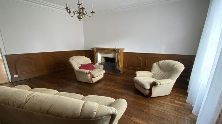 Ma-Cabane - Vente Maison FOUGERES, 220 m²