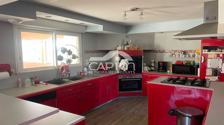 Ma-Cabane - Vente Maison FOUGEROLLES-DU-PLESSIS, 205 m²