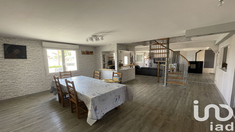 Ma-Cabane - Vente Maison Fougerolles-du-Plessis, 205 m²