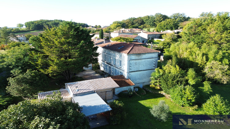 Ma-Cabane - Vente Maison Fouquebrune, 207 m²