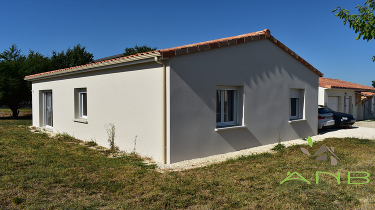 Ma-Cabane - Vente Maison Fouquebrune, 90 m²