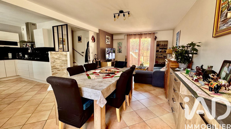 Ma-Cabane - Vente Maison Fourques, 73 m²
