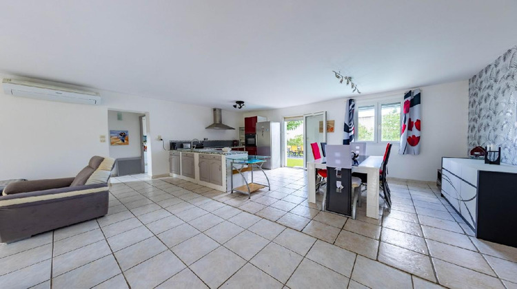 Ma-Cabane - Vente Maison GALLARGUES LE MONTUEUX, 110 m²