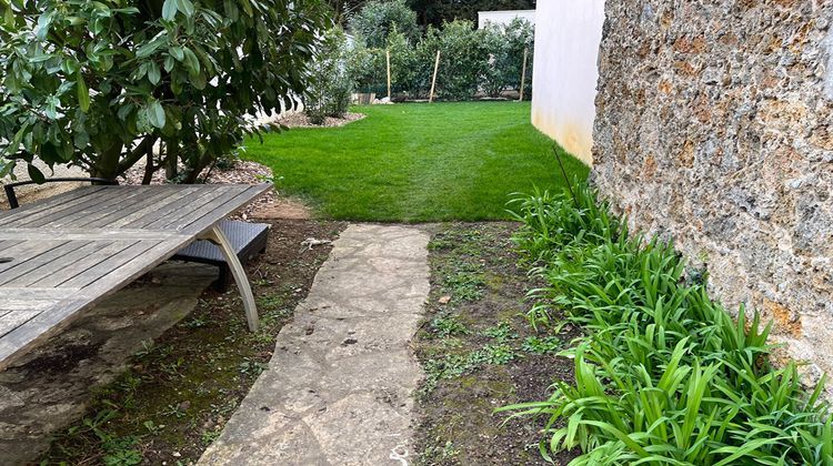 Ma-Cabane - Vente Maison GARCHES, 200 m²