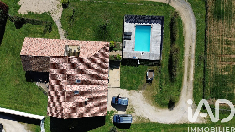 Ma-Cabane - Vente Maison Gençay, 204 m²