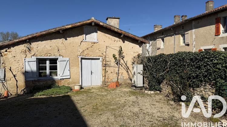 Ma-Cabane - Vente Maison Gençay, 384 m²