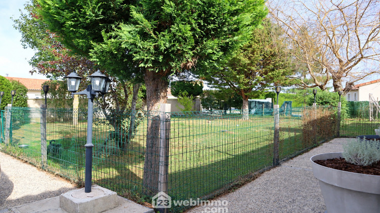 Ma-Cabane - Vente Maison Gençay, 185 m²