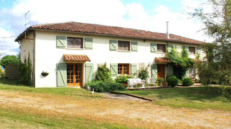 Ma-Cabane - Vente Maison GENOUILLE, 530 m²