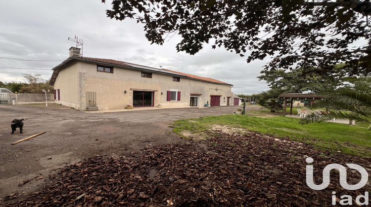 Ma-Cabane - Vente Maison Genouillé, 178 m²