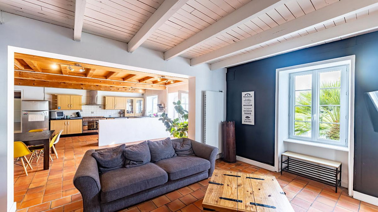 Ma-Cabane - Vente Maison GENSAC LA PALLUE, 231 m²