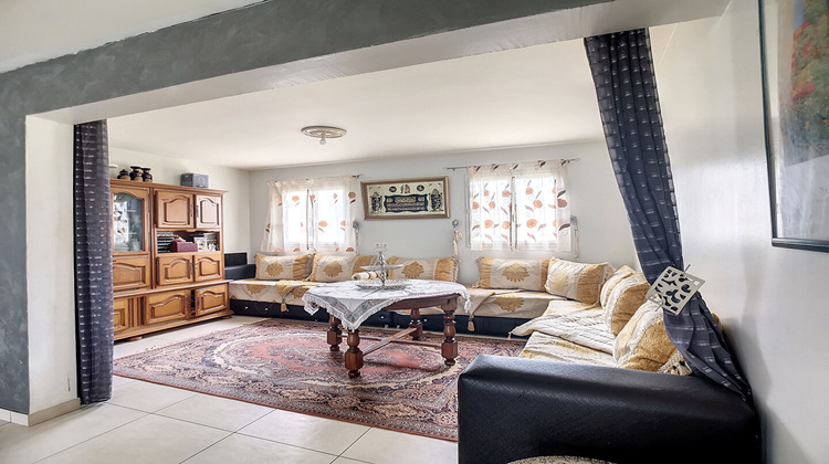 Ma-Cabane - Vente Maison GENSAC-LA-PALLUE, 285 m²