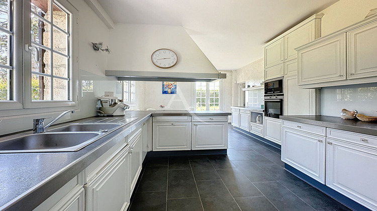 Ma-Cabane - Vente Maison GERMIGNY-L'EVEQUE, 260 m²