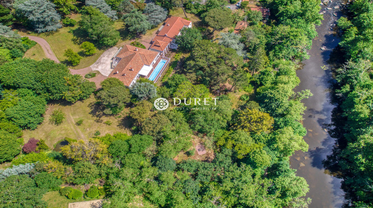 Ma-Cabane - Vente Maison Gétigné, 358 m²