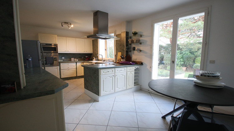 Ma-Cabane - Vente Maison GIF-SUR-YVETTE, 255 m²