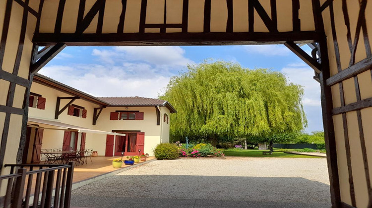 Ma-Cabane - Vente Maison GIFFAUMONT CHAMPAUBERT, 239 m²