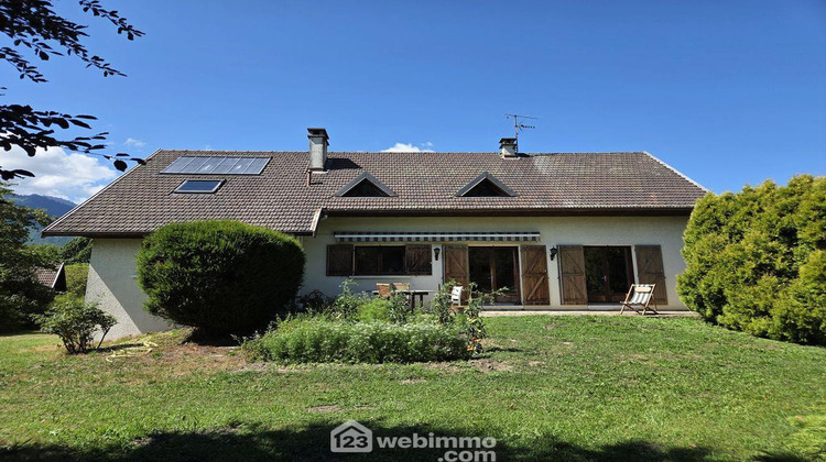 Ma-Cabane - Vente Maison Gilly-sur-Isère, 197 m²