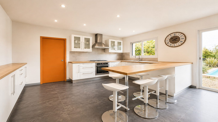 Ma-Cabane - Vente Maison Gond-Pontouvre (), 196 m²