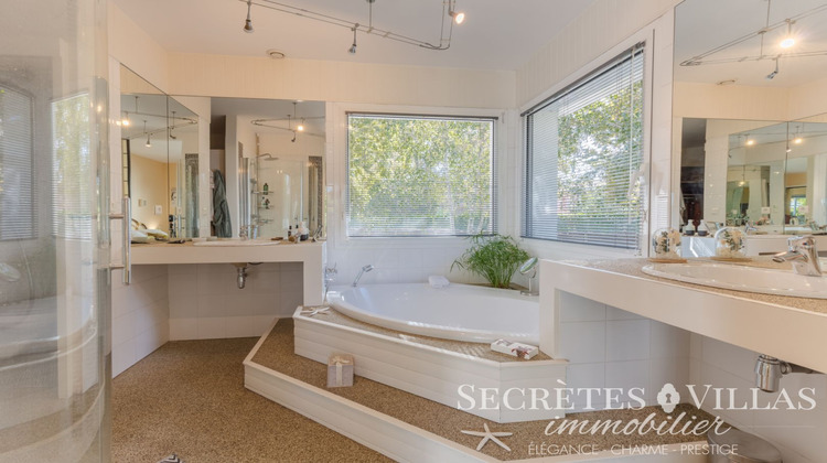 Ma-Cabane - Vente Maison GRADIGNAN, 252 m²