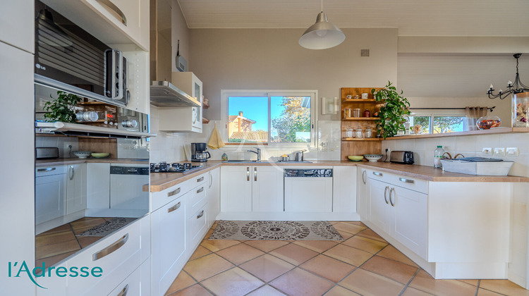 Ma-Cabane - Vente Maison GRADIGNAN, 213 m²