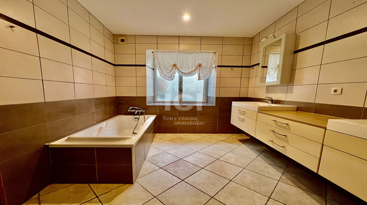 Ma-Cabane - Vente Maison GRANDCHAMPS-DES-FONTAINES, 218 m²