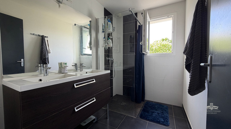 Ma-Cabane - Vente Maison GRANDCHAMPS-DES-FONTAINES, 133 m²