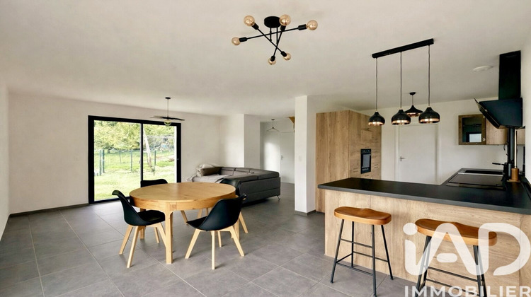Ma-Cabane - Vente Maison Grésy-sur-Isère, 92 m²