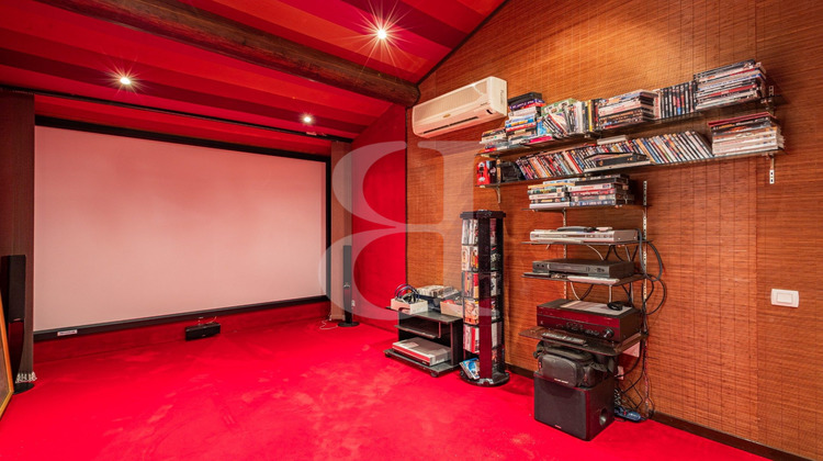 Ma-Cabane - Vente Maison Grignan, 385 m²