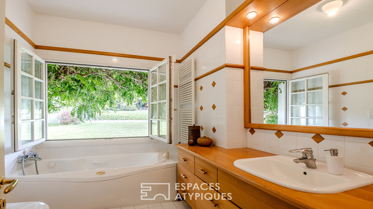 Ma-Cabane - Vente Maison GRILLY, 215 m²