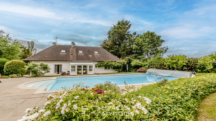 Ma-Cabane - Vente Maison GRILLY, 215 m²