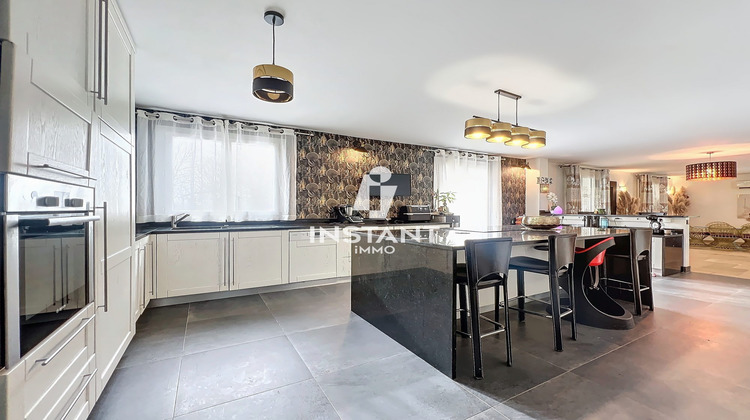 Ma-Cabane - Vente Maison Grisy-Suisnes, 210 m²