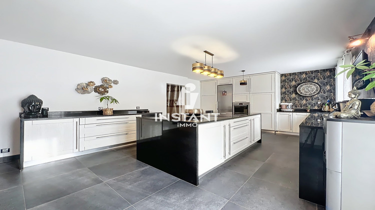 Ma-Cabane - Vente Maison Grisy-Suisnes, 210 m²