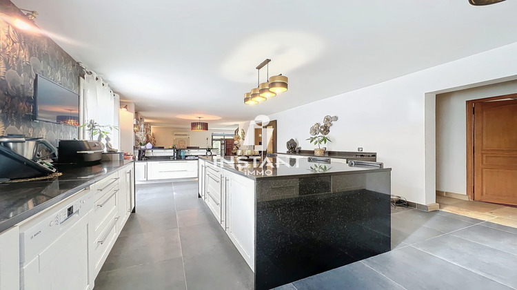 Ma-Cabane - Vente Maison Grisy-Suisnes, 210 m²