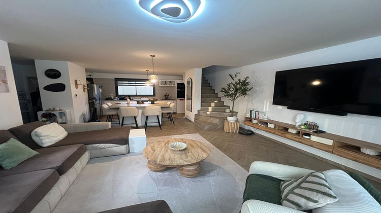 Ma-Cabane - Vente Maison GUILHERAND GRANGES, 96 m²
