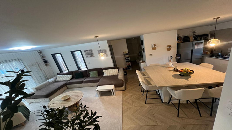Ma-Cabane - Vente Maison GUILHERAND GRANGES, 96 m²