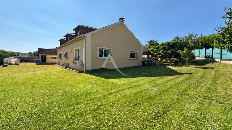 Ma-Cabane - Vente Maison GUILLERVAL, 158 m²