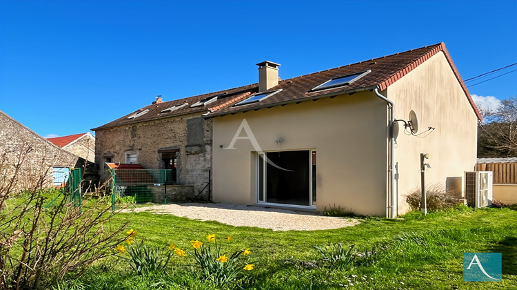 Ma-Cabane - Vente Maison GUILLERVAL, 127 m²