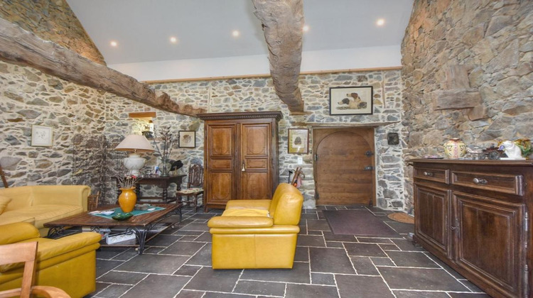 Ma-Cabane - Vente Maison GUINGAMP, 218 m²