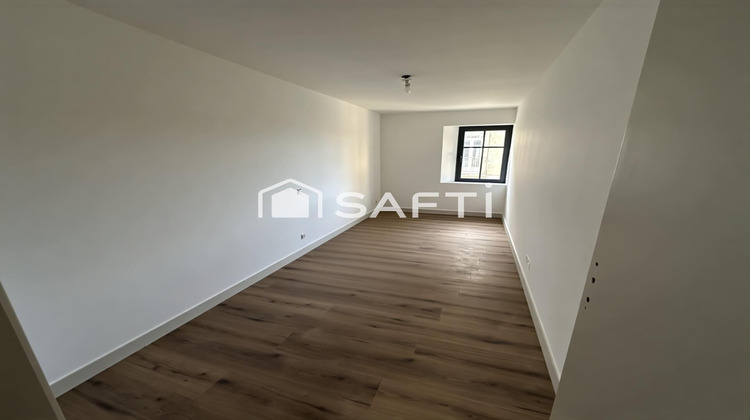 Ma-Cabane - Vente Maison Guingamp, 317 m²