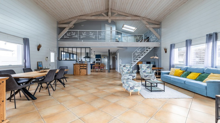 Ma-Cabane - Vente Maison GUJAN MESTRAS, 301 m²