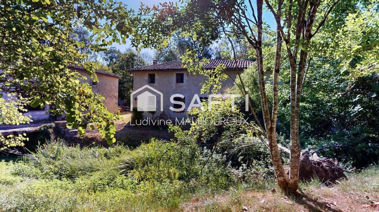 Ma-Cabane - Vente Maison Gurat, 200 m²