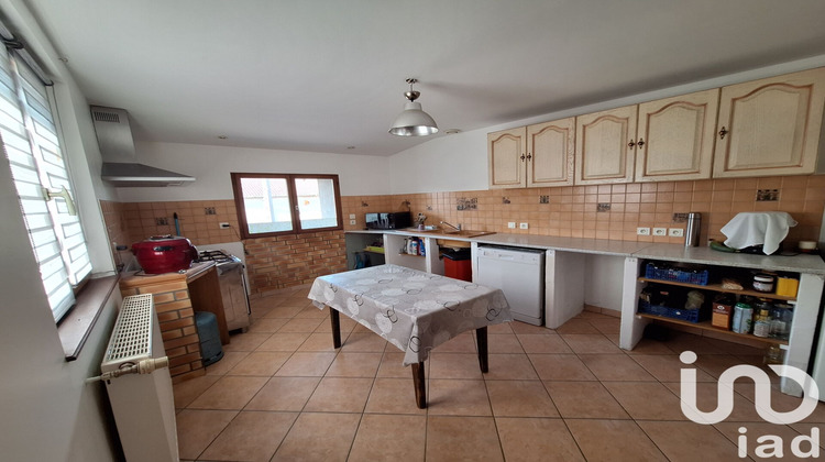 Ma-Cabane - Vente Maison Hadigny-les-Verrières, 197 m²