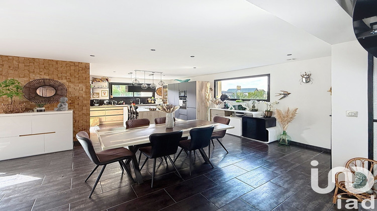 Ma-Cabane - Vente Maison Harcourt, 225 m²