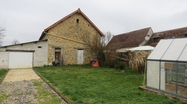 Ma-Cabane - Vente Maison Hautefort, 94 m²