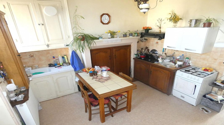 Ma-Cabane - Vente Maison HAUTEFORT, 76 m²