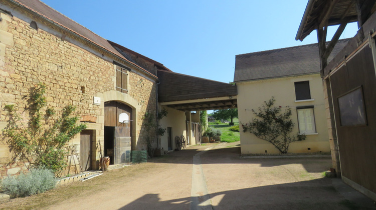 Ma-Cabane - Vente Maison Hautefort, 180 m²