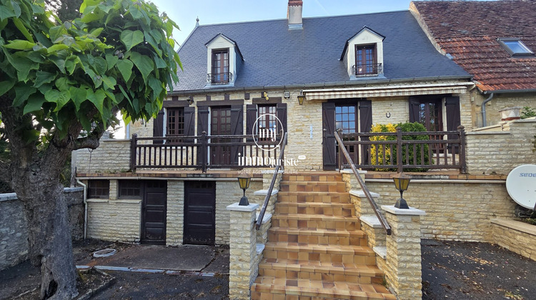 Ma-Cabane - Vente Maison Hautefort, 110 m²