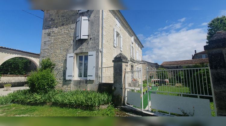 Ma-Cabane - Vente Maison Hiersac, 233 m²