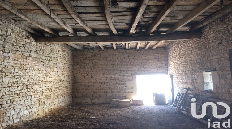 Ma-Cabane - Vente Maison Hiersac, 375 m²